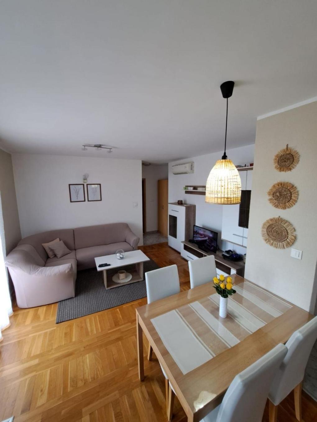 Apartment Slava - Close To The Mall Split Eksteriør billede
